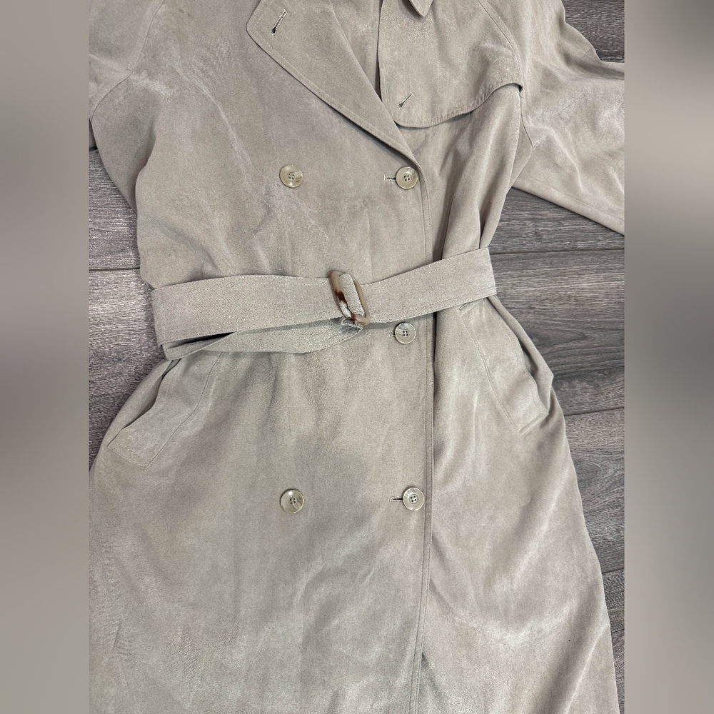 London Fog Women's Beige Trench Coat - Size 4 - Picture 5 of 7
